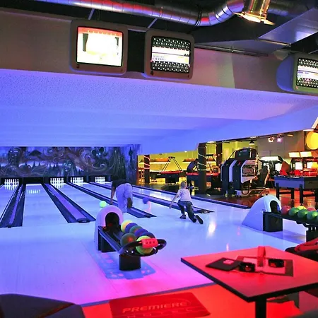 In Mit Gemeinschaftspool Ferienhaus *